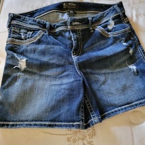 Womens silver suki jean shorts size 32